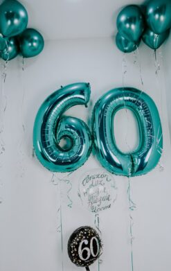 Feliz 60 globos verdes