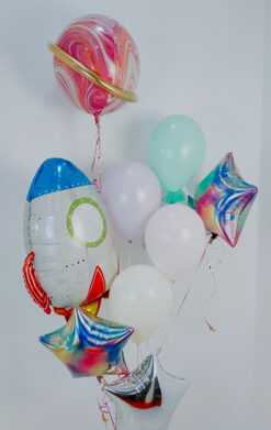 Ramo de globos espacial